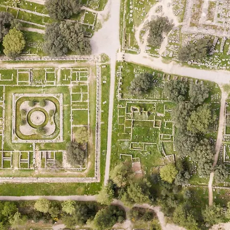 The House Olympia - Happy