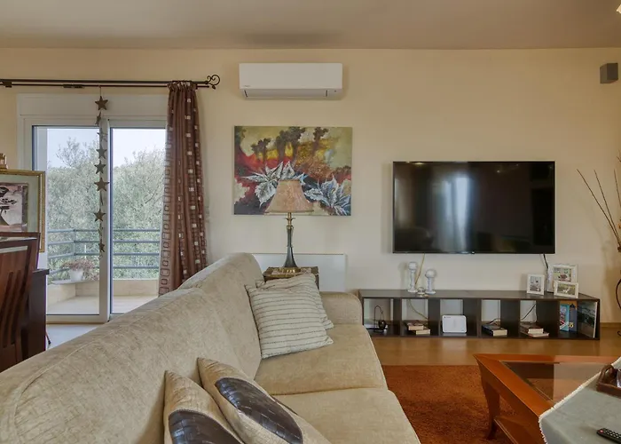 The House Olympia - Happy *